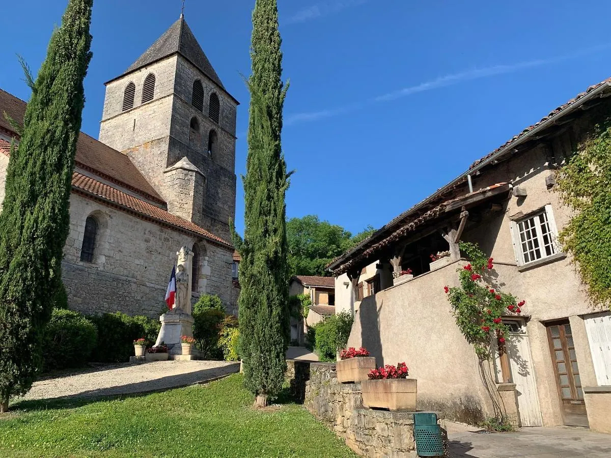 Stylish One Bedroom Apartment In A Lovely Village Saint-Vincent-Rive-dʼOlt